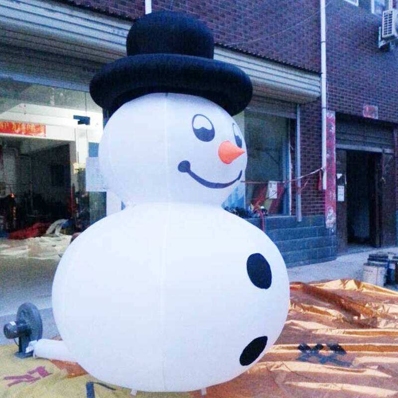 全南广场雪人卡通